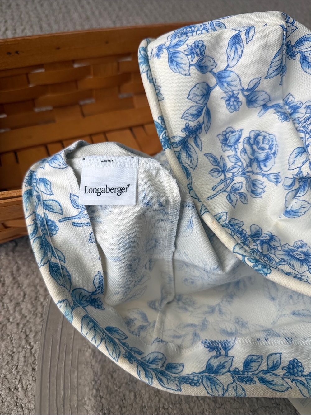 Longaberger Handwoven Tan Bread Basket with Blue Floral Liner & plastic liner - Picture 8 of 8